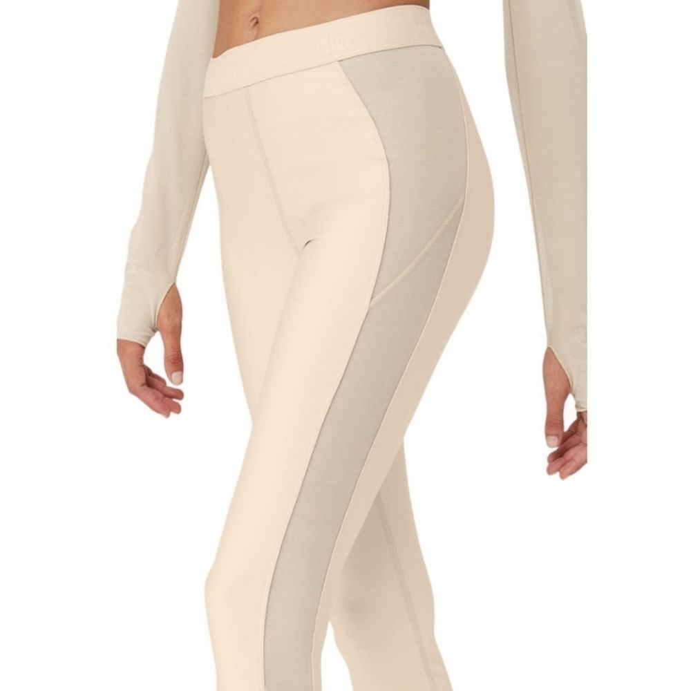 Alo Yoga Airlift High-Waist Ballet Dream Legging in Macadamia NWT Medium - Picture 2 of 10